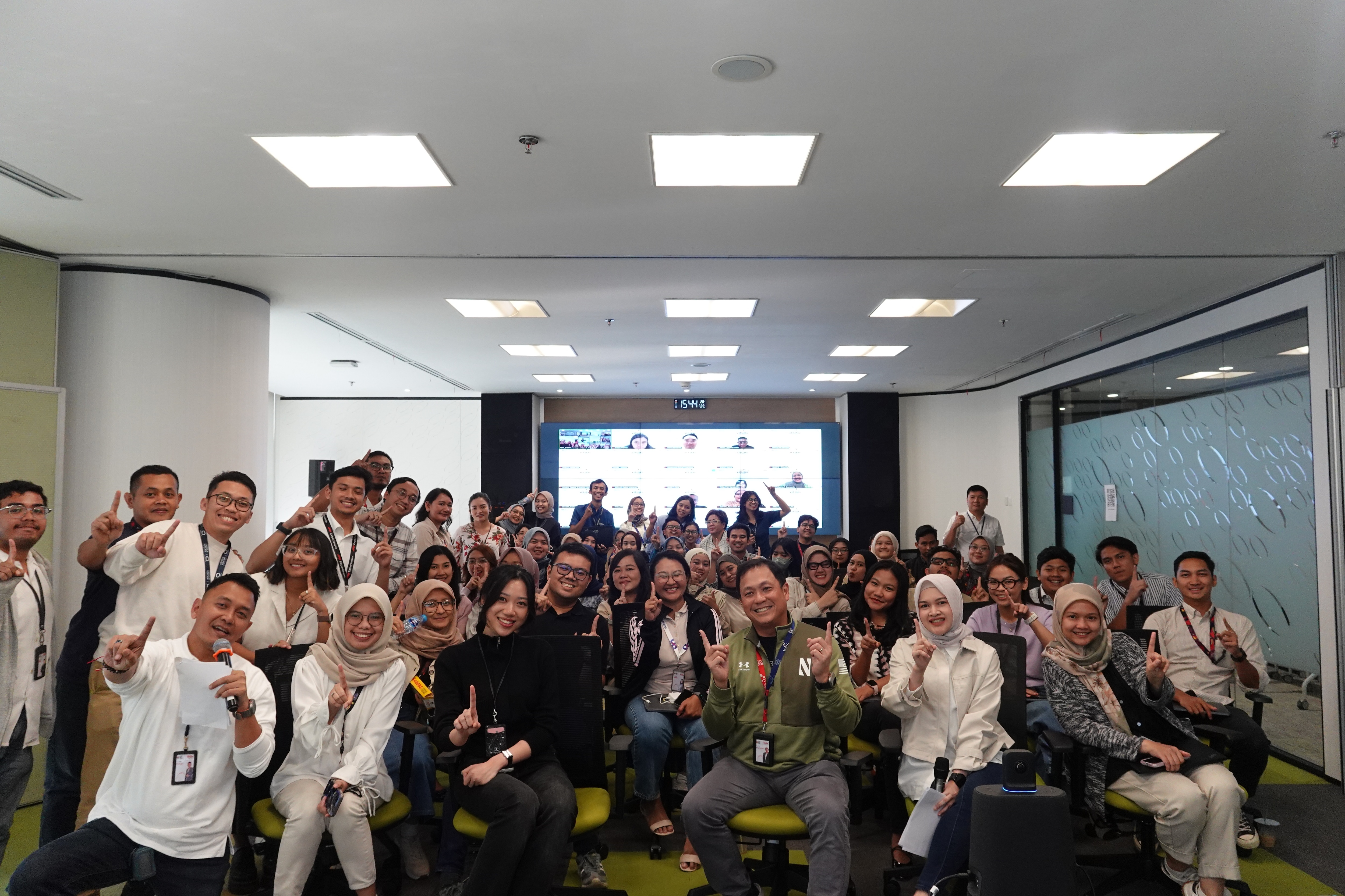 Winning in a Fast-Paced Global Market : My Work Story of Synergy, Speed and Simplicity